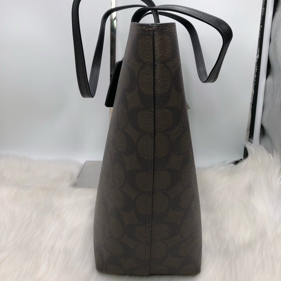 🎄🎁 Coach signature avenue tote - Picture 2 of 7